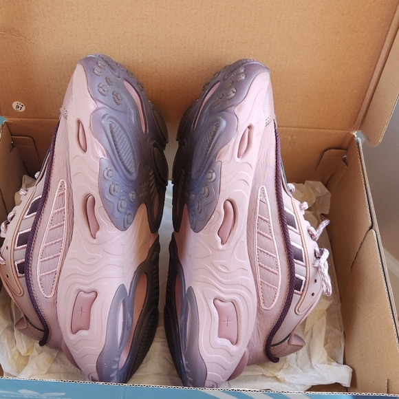 ADIDAS OZNOVA Futuristic Sporty RAD Magic Mauve HTF Running Shoe Sneakers 9 NIB - Picture 6 of 16